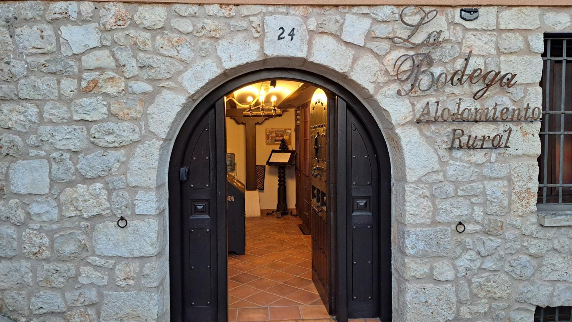 Casa Rural La Bodega, Ofrece Cata De Vino Gratis Horche Eksteriør bilde