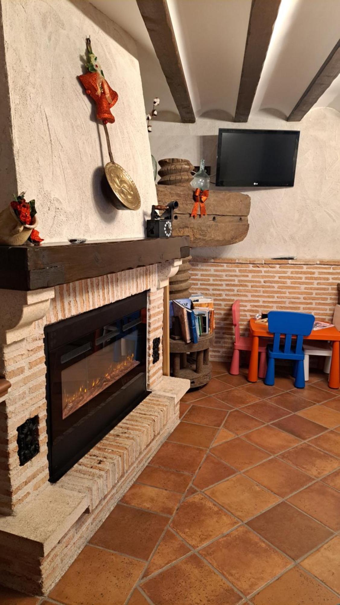 Casa Rural La Bodega, Ofrece Cata De Vino Gratis Horche Eksteriør bilde